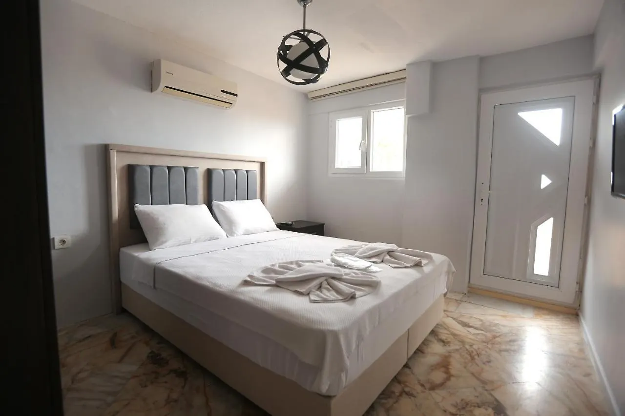 Ciftlik Hotel Çeşme 3*,  Türkiye