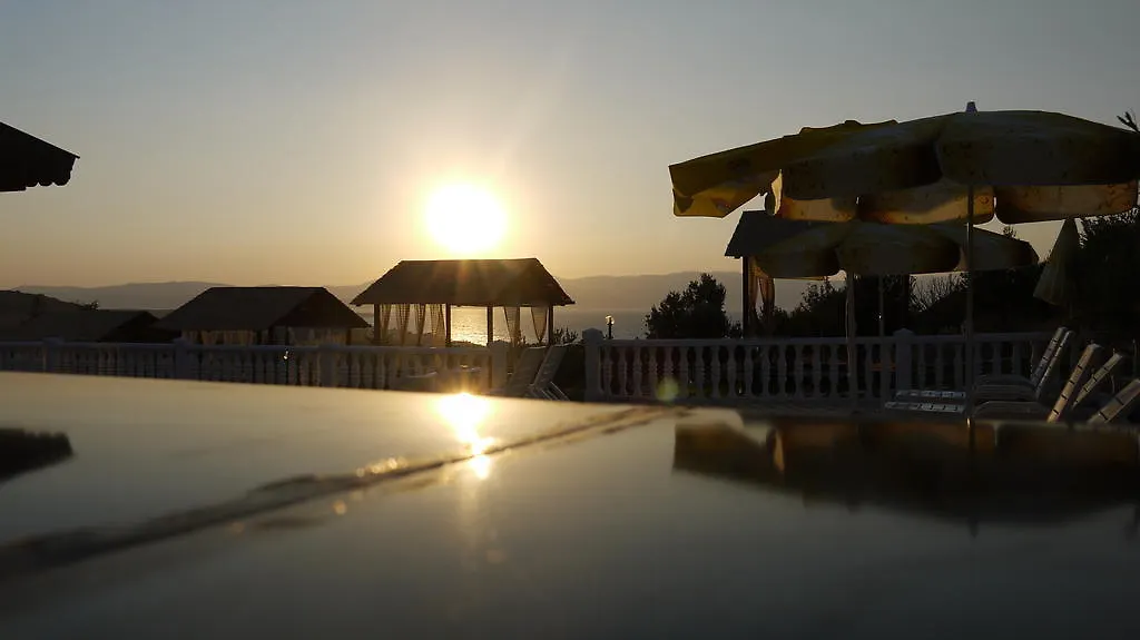 Ciftlik Hotel Çeşme