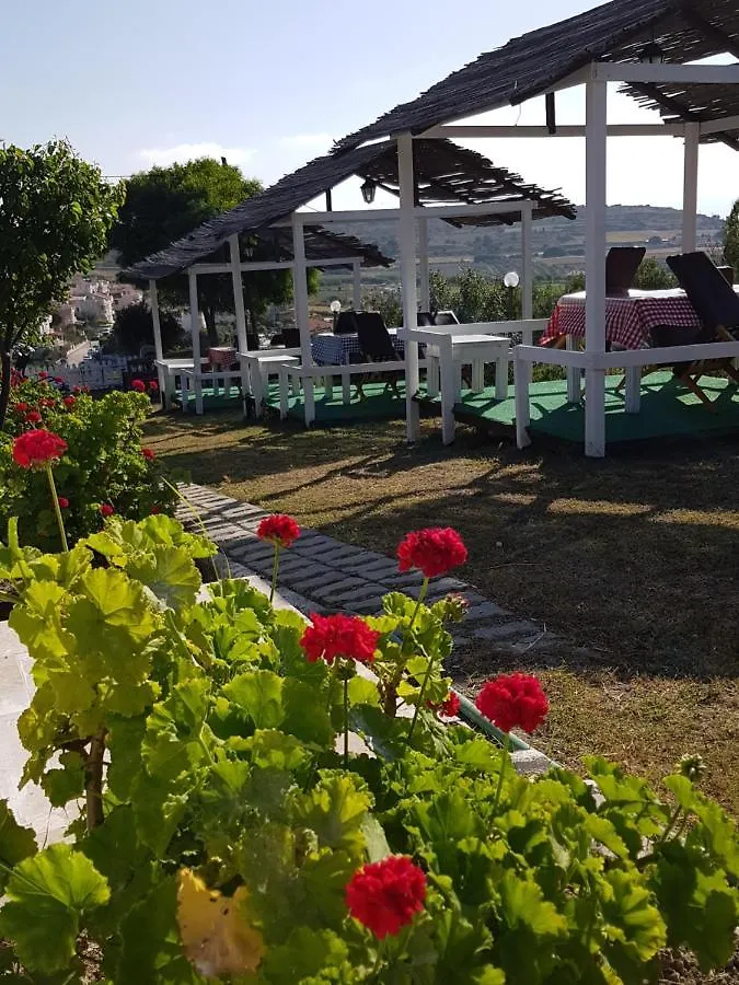 Ciftlik Hotel Çeşme 3*,