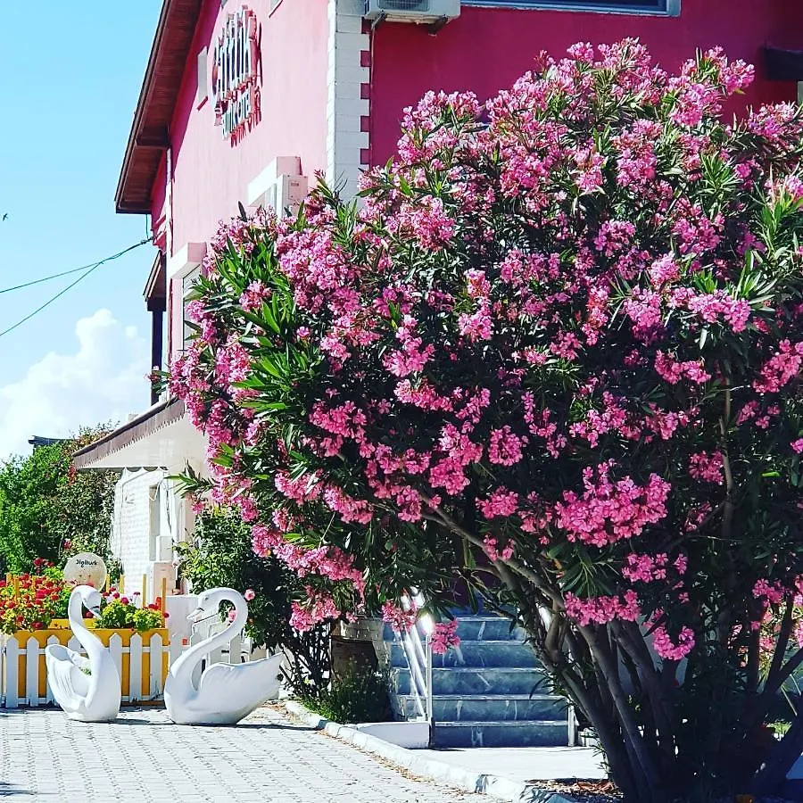 Ciftlik Hotel Çeşme